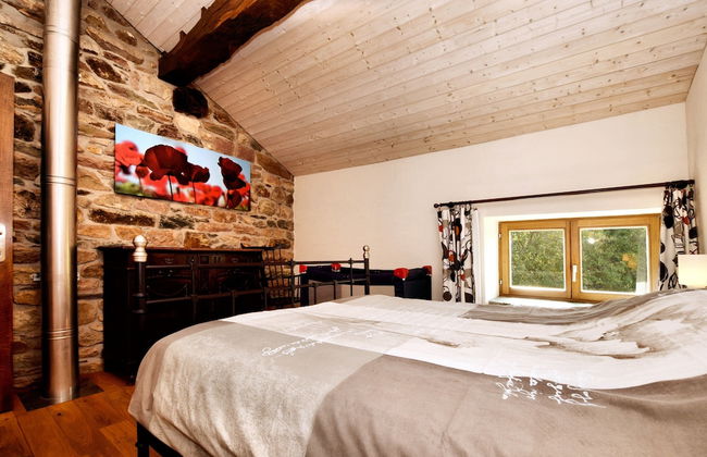 Forest-edge Stay, Burtonville - Photo 11