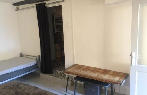 Logement sur pte cour, rez de chaussée, WIFI, CLIM - Foto 5