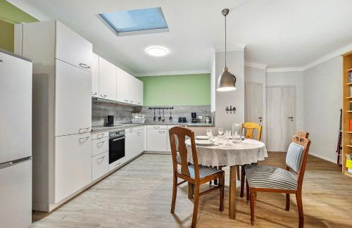 Apartment On The Upper Floor - Photo 4