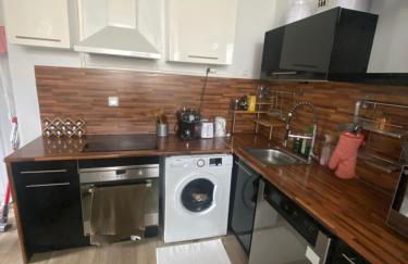 Bel appartement spacieux ,convivial de 3 chambres avec parking privé sécure - Photo 57