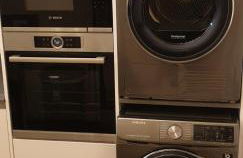 London Luxury 3 bedroom flat, 2 bathrooms, Living Room, free parking, 4 mins to station, garden - Foto 5