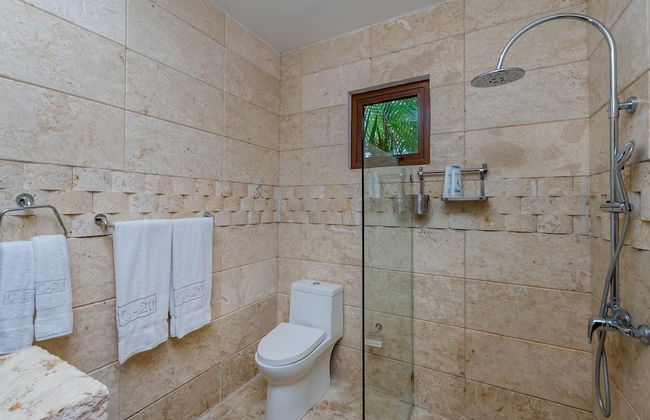 Luxurious 5-bdr Villa at Casa de Campo With Pool Jacuzzi Games Hibachi Staff - Photo 21