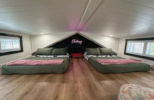 Sunrise, Mountain & Farm View - Heated Tub or Pool - Foto 16