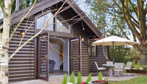 Blackberry Lodge - Photo 1