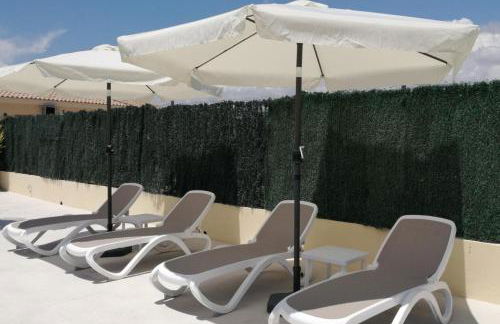 Villa - Sleeps 4 - Pool - Patio - Parking - Foto 17