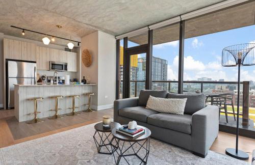 Sage Modern Apartments Near Union Park in West Loop - Photo 40