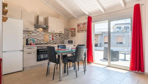 Domu Balilla Cozy Loft with a panoramic terrace - Photo 2