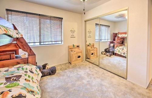 Wooded Yard, Gas Grill Lush Pinetop Retreat - Foto 22