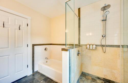 On-Site VAST Hiking Trail Hardwick Farmhouse! - Foto 17