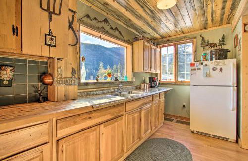 Sasquatch Inn Retreat Near Fishing and Hunting! - Foto 10