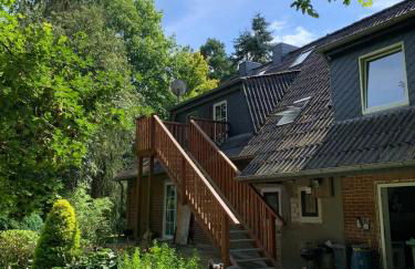 Ferienwohnung auf einem Resthof zentral gelegen mit viel Natur und Tieren - Foto 1