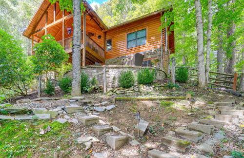 Luxe Mountain Escape with Hot Tub and Gym Near Boone! - Foto 41