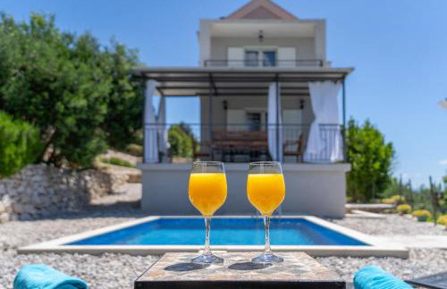 Villa with Sea View - Private Heated Pool - Foto 2