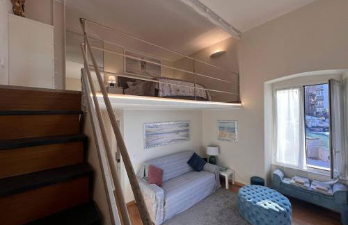 WELCOME RIVIERA - AL CASTELLO-VISTA MARE -ROMANTICO e CENTRALE a 20 METRI DAL MARE-toll parking at 15 euro per day to be booked in advance -subject to availability - Foto 30