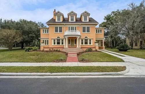 The Gator Manor – 6 Bedrooms Walk to UF / Stadium - Foto 3