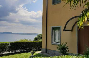 BMP APARTMENT GIOIOSA 1 terrazza vista Lago - Foto 13