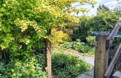 Tucked Away - Photo 10