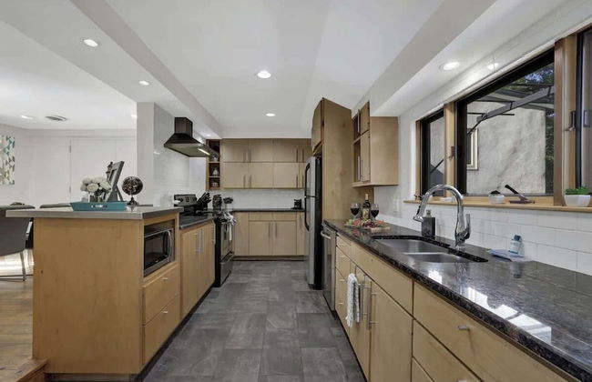 406 Lodge-a: Hot-tub & 2 Blks to Main St - Foto 6