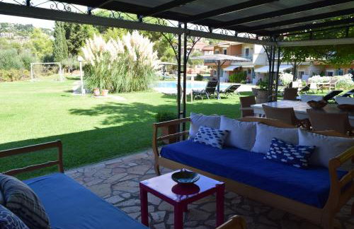 Simatos αpARTments & Studios - Photo 16