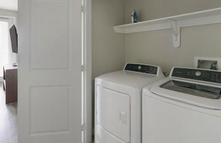 Landing Stylish 1BD Pool Gym - Foto 39