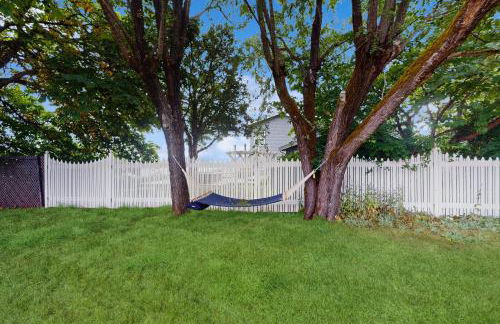 Whimsical Getaway - Photo 23