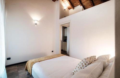 Lake Nest - by MyHomeInComo - Photo 13