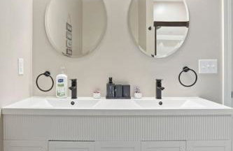 Chic Boho Retreat Near Downtown - Photo 8