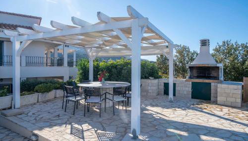 Family Villa Portes with panoramic view! - Foto 3