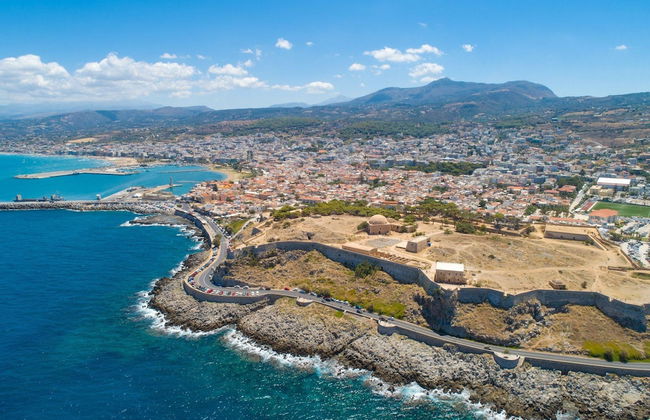 Villa Armi Large Private Pool Walk to Beach Sea Views A C Wifi Eco-friendly - 2809 - Foto 34