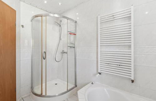 Reihenhaus mit 2 Schlafzimmern - Foto 9