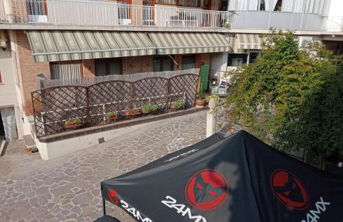 Accommodation in the town center, on a private courtyard - Foto 7