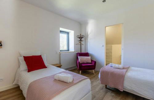 Family Farm At The Foot Of Auvergne Volcanoes - Foto 33