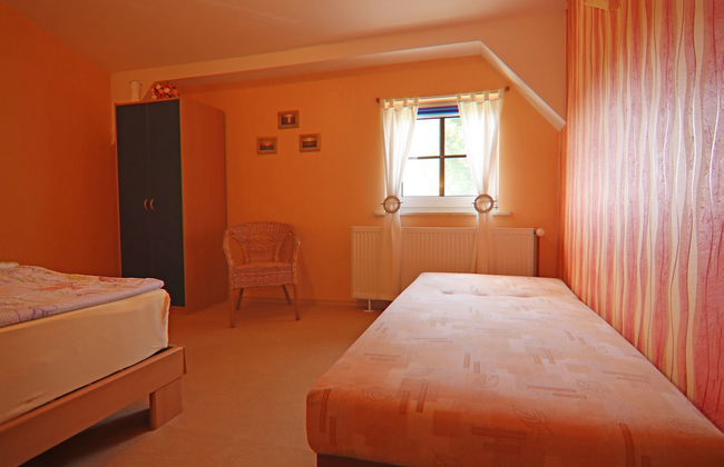 Lovely Apartment in Wendelstorf near Seabech - Photo 2