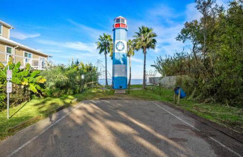 Sprawling estate with private pool and game room and guest house - Foto 68