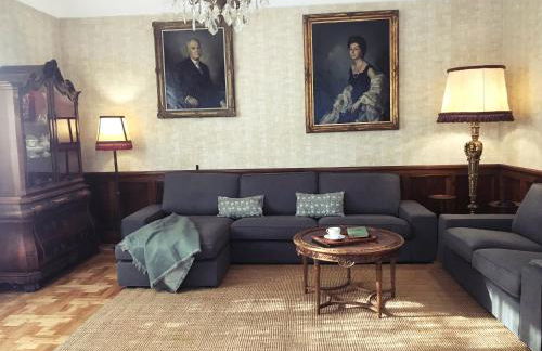 Espectacular Casa Chateau en el centro de Olot - Foto 29