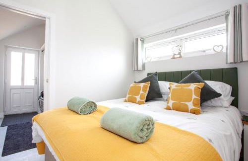 Stylish & Lovely Studio with Parking In New Forest! - Foto 10