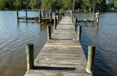 Private Riverfront Retreat - Foto 2