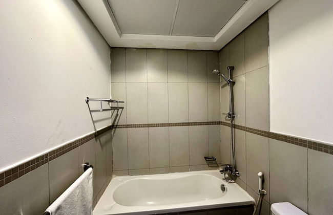 Lux BnB Travo Tower I Private Garden I Lake View - Photo 33