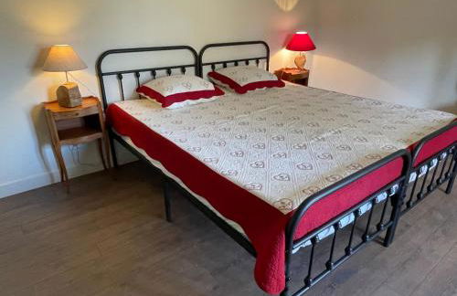 Gîte La Maison des Poètes de 1 à 6 personnes à Treigny Perreuse - Foto 12