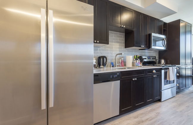 Domicile Suites at Cove - Photo 34