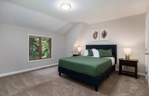 Smitten in da Mitten - 18 acres, Arcades, High Spd Web, Hot Tub, Pond! - Foto 50