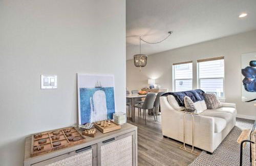 The Moby House Coastal Retreat with Ocean Views & Hot Tub - Foto 6