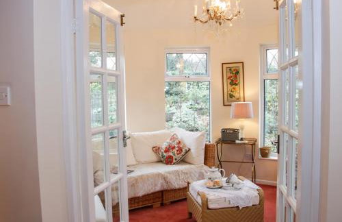 Cream Door Cottage - Photo 7