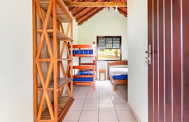 Chácara com 4 Chalés grande piscina - Foto 17