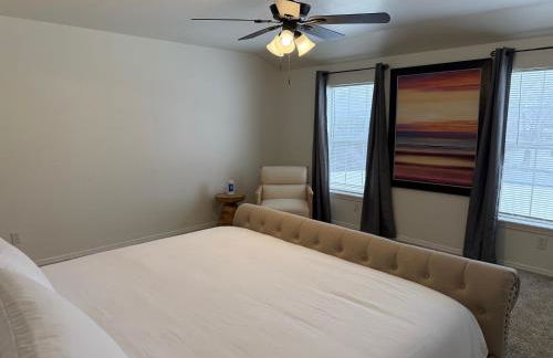 Spacious Lakefront View With Hot Tub and Pool NH - Foto 76