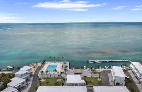 THE SANDCASTLE SUITE! Brand New 2Bedroom in Oceanfront Complex! BE THE FIRST to Visit our Condo Townhome with FREE Parking & Private Garage at Ocean Isles 38 Marathon FL KEYS! SPECIAL PRICING!!! - Foto 6