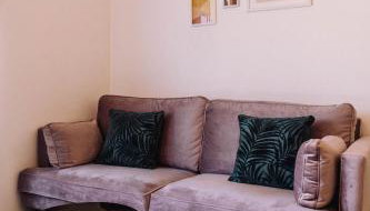 Brand New & Comfort Apartment L & L ,free parking + close to beach - Photo 2