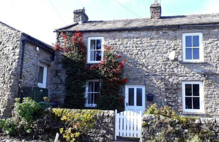 Rose Cottage - Photo 3