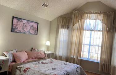 Comfy 3-Bedroom Home in Arlington - Foto 9