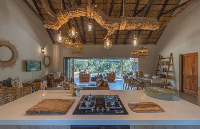 Ukanyi Luxury Villa - Foto 7